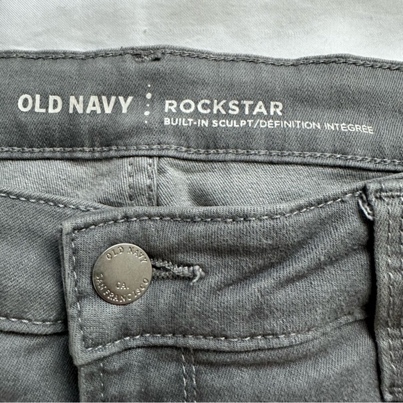 ★ Old Navy “Rockstar Built-In Sculpt” Jeans - Gray ★ - Picture 15 of 17